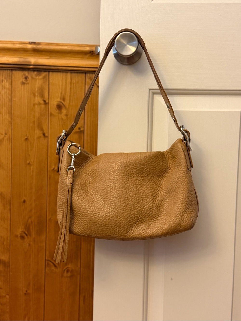 Coach pebbled leather shoulder bag - Picture 2 of 10